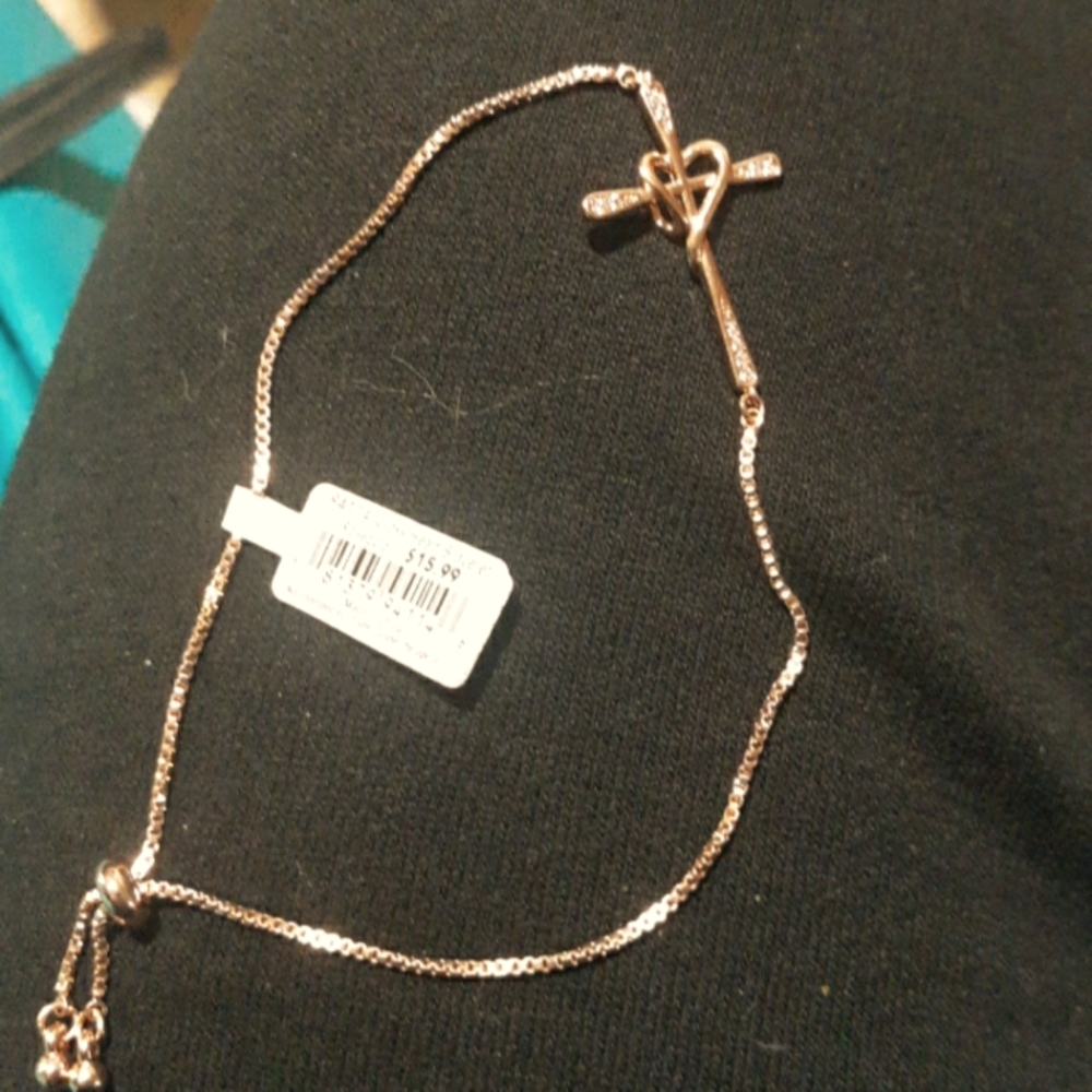 Pippa & rawls cross heart bracelet in rose gold